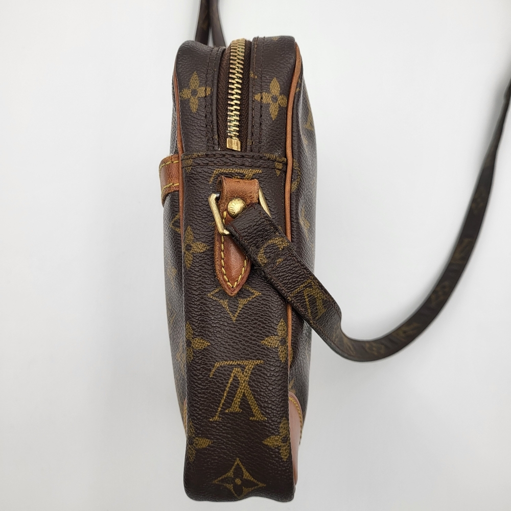 Louis Vuitton Monogram Danube Crossbody Shoulder Bag.. Authentic.. - Picture 5 of 16